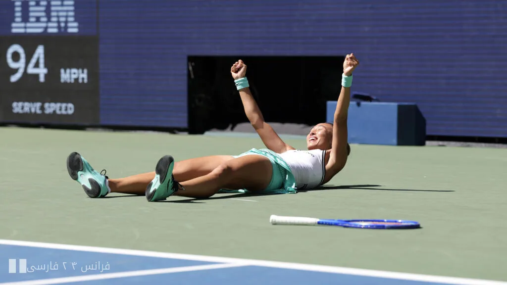 بازگشت حیرتانگیز ژنگ: صعود به مرحلهٔ یکچهارم نهایی US Open