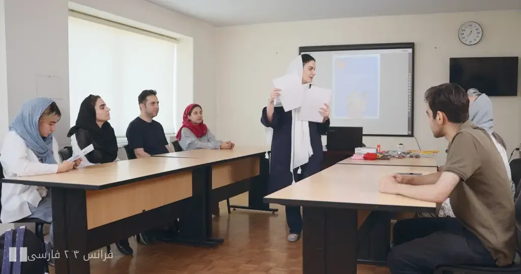 فرانسه در واکنش به پلمب مرکز آموزش زبانش در تهران، سفیر جمهوری اسلامی را احضار میکند
